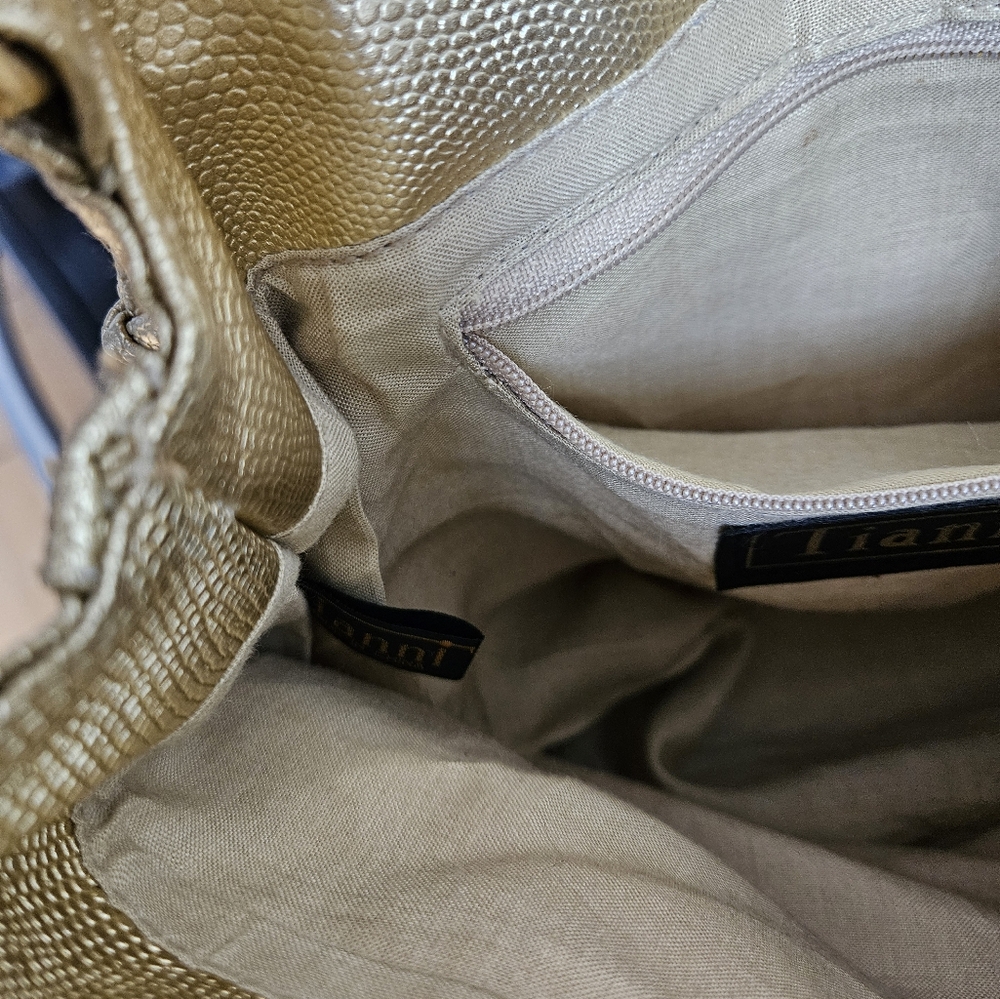 Tianni Metallic Gold Woven Bucket Bag - Picture 14 of 15